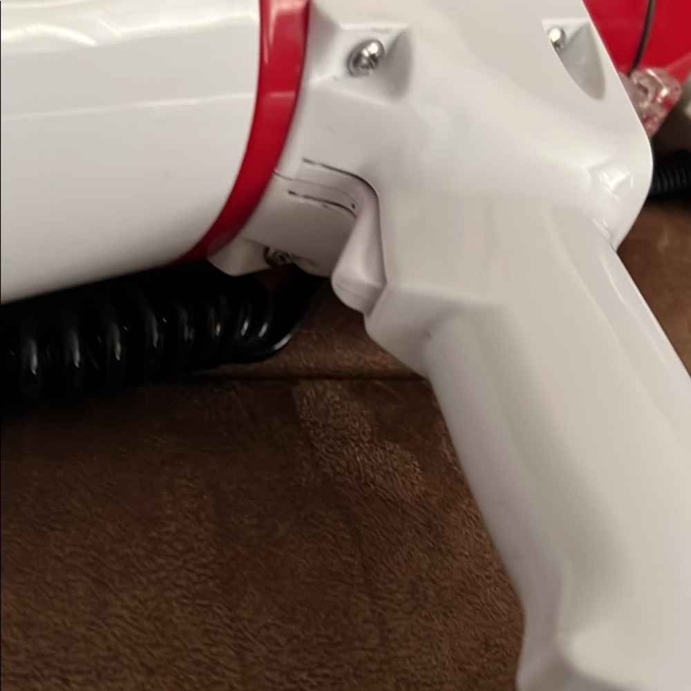 Megaphone - Picture 5 of 8